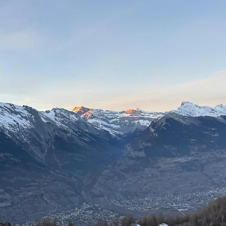 2 Pieces Avec Vue - A 2 Pas Des Pistes نينداز